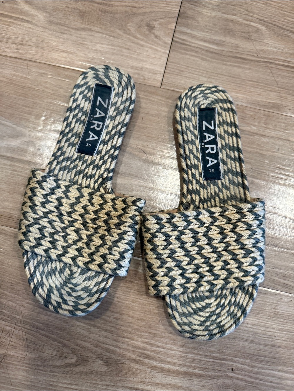 Zara Black & Beige Woven Slide Sandals